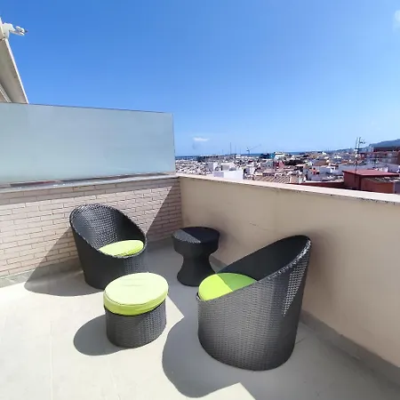 Appartamento ático Con Vistas Al Mar, Castillo Y Montaña, Mínima De 10 Noches *