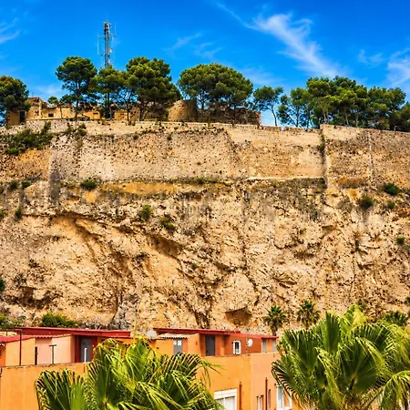 ático Con Vistas Al Mar, Castillo Y Montaña, Mínima De 10 Noches * Dénia