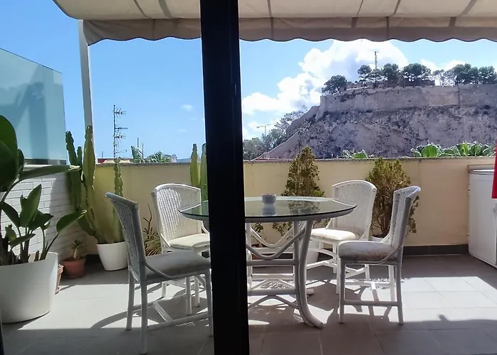 Atico Atico Duplex Vistas Mar, Castillo Y Montana Appartement *